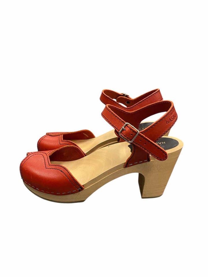 Hasbeens Shoe Size 40 Red Wood Heels