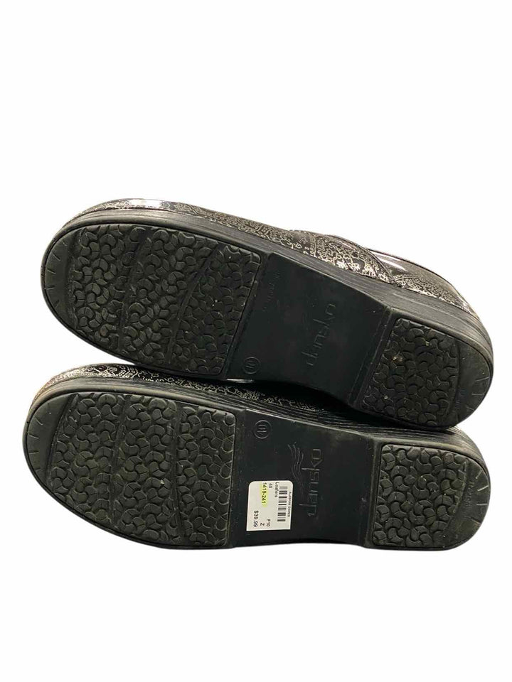 Dansko Shoe Size 40 Black Print Loafers