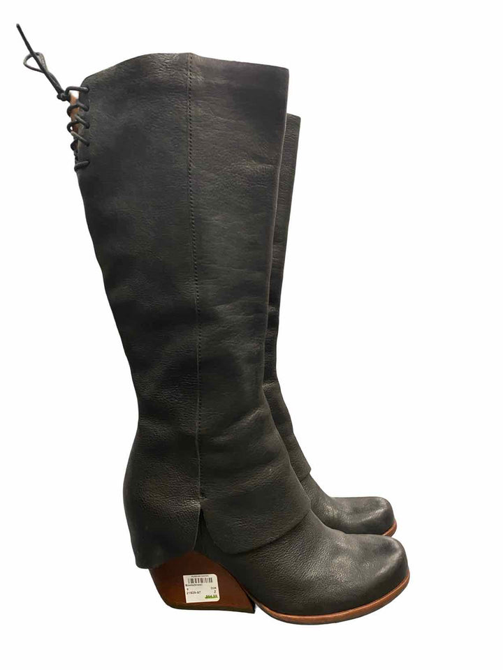 Kork- Ease Shoe Size 8 Black Leather Boots(knee)