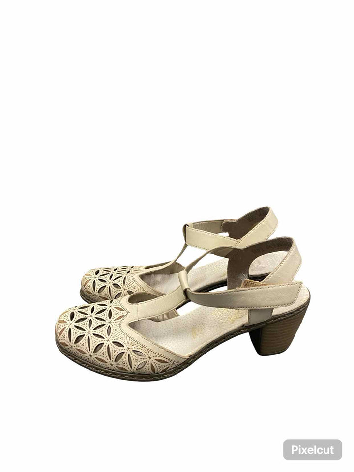 Rieker Shoe Size 39 Cream Leather Heels