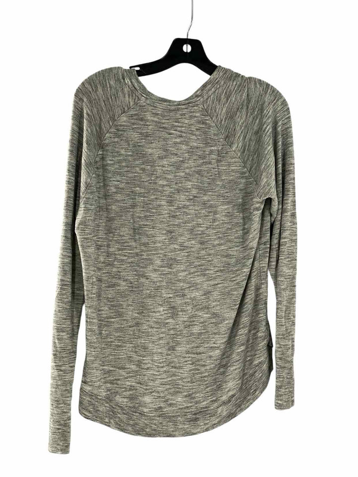 Athleta Size M Gray Long Sleeve Shirts