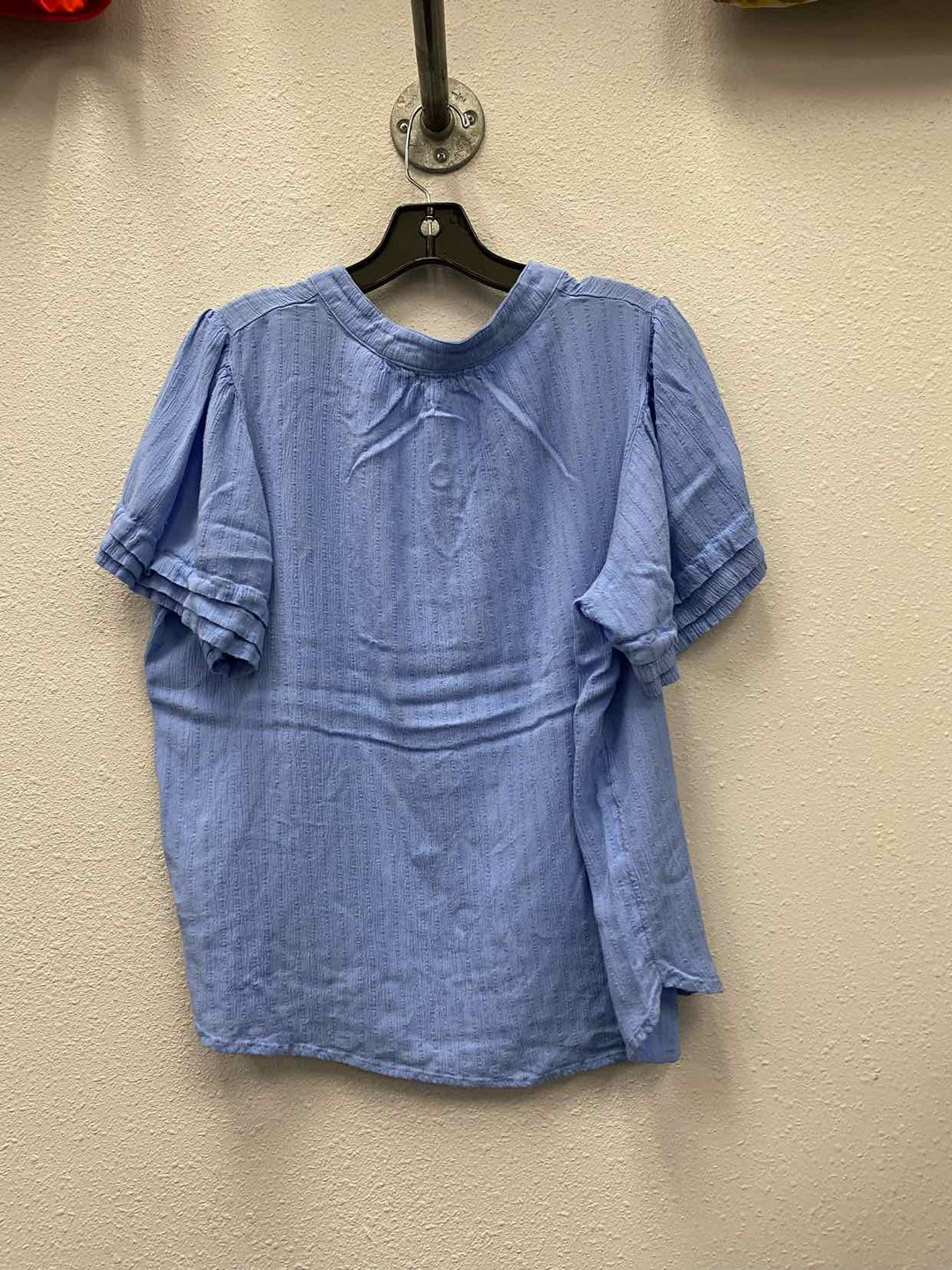 Well Worn Size L Blue Short Sleeve Shirts