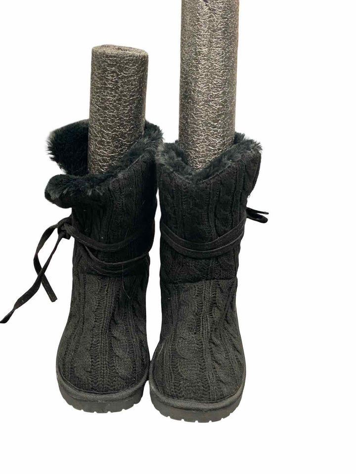 Muk Luks Shoe Size 8 Clementine NWOT Boots(Ankle)