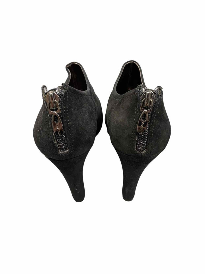 Tahari Shoe Size 7.5 Black Suede Heels