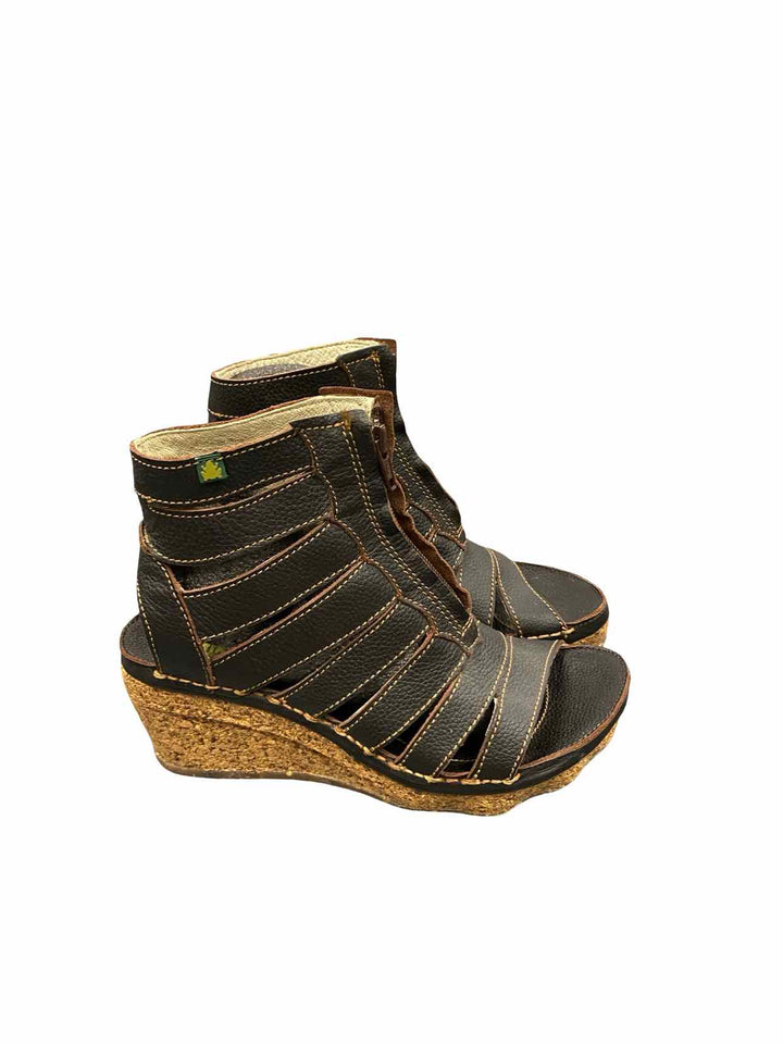 El Naturalista Shoe Size 36 Black Leather Wedge Heels