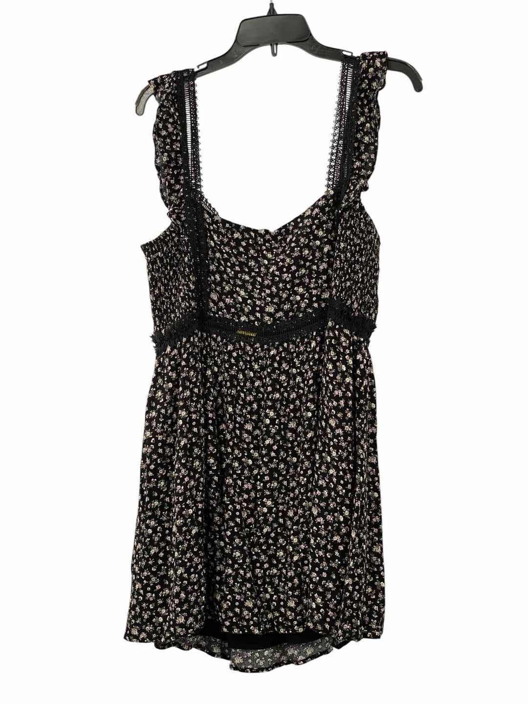 A Beautiful Soul Size XL Black White Floral Dress