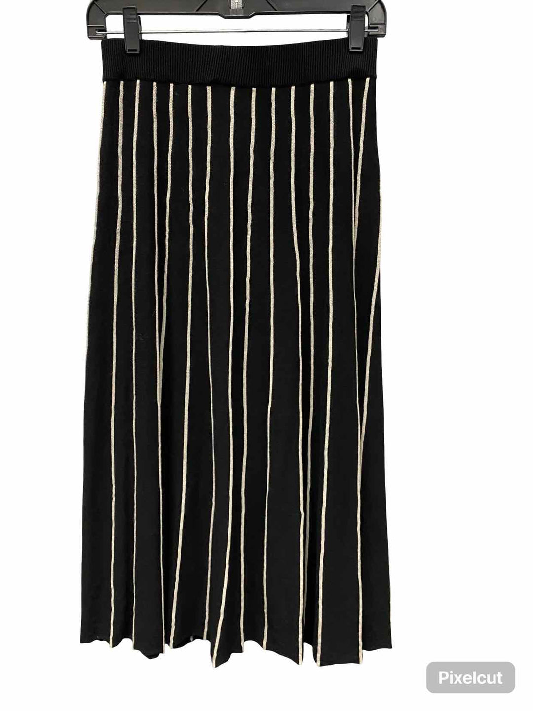 Kotn Size M Black White Striped Skirt