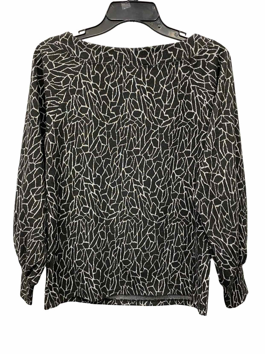 Bobeau Size XS Black White Print Long Sleeve Shirts