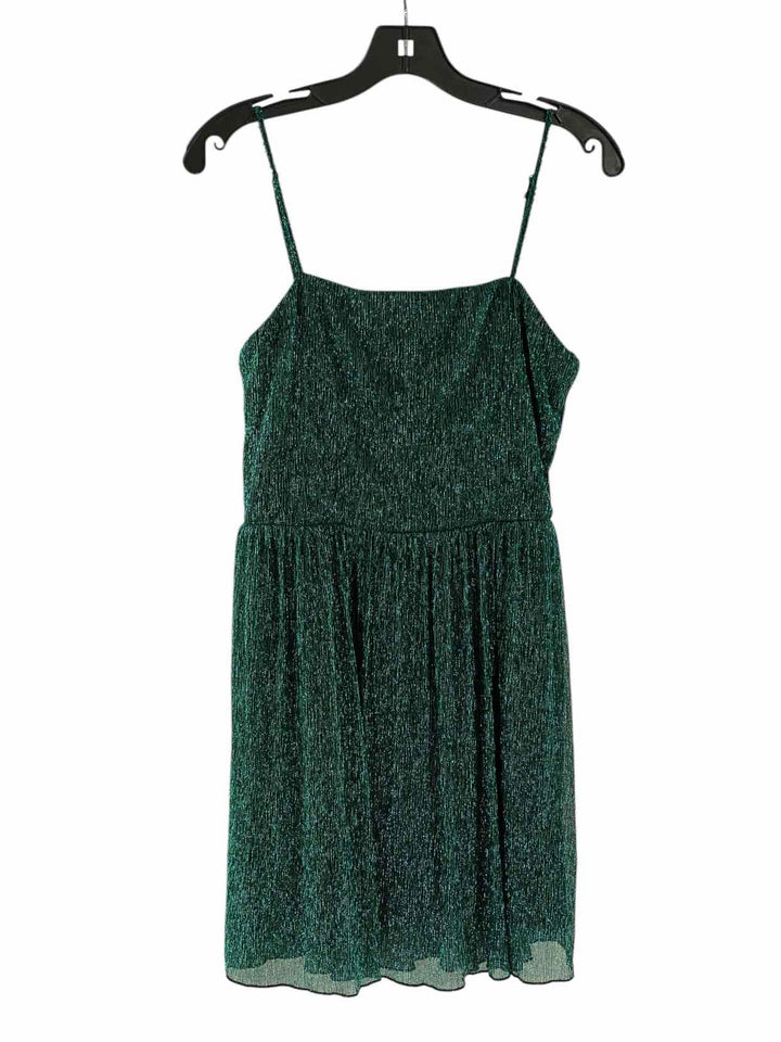 City Triangle Size 11 Green Dress