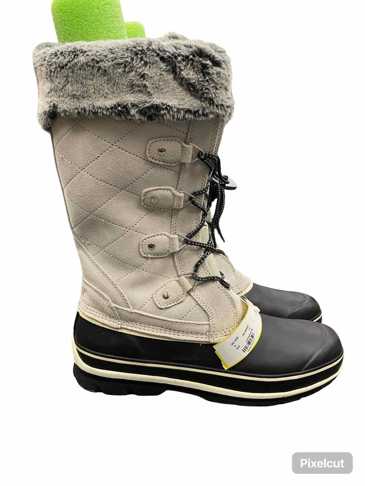 Khombu Shoe Size 10 Cream Black NWOT Boots(knee)