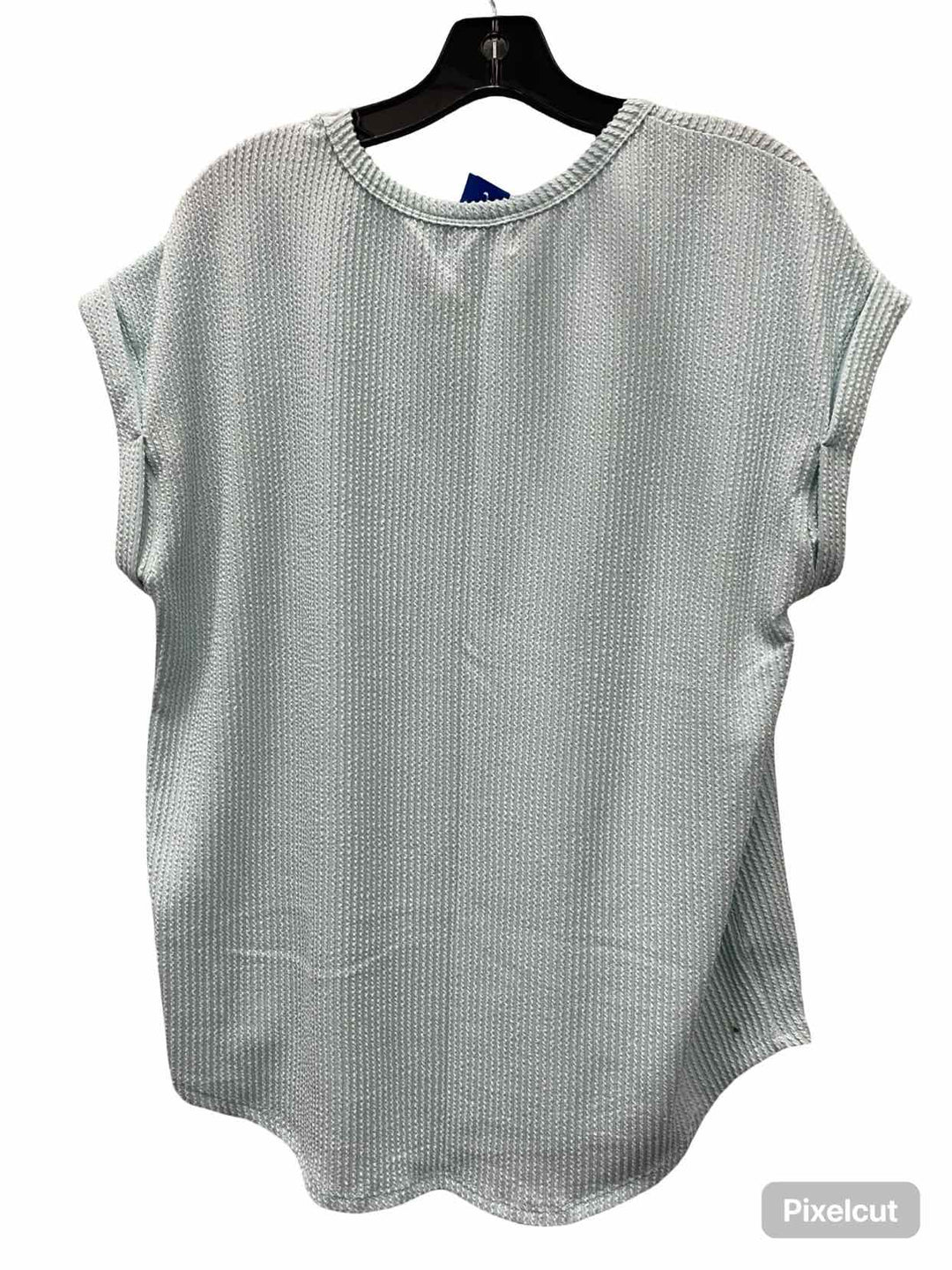 24/7 Maurices Size M Light Blue Short Sleeve Shirts