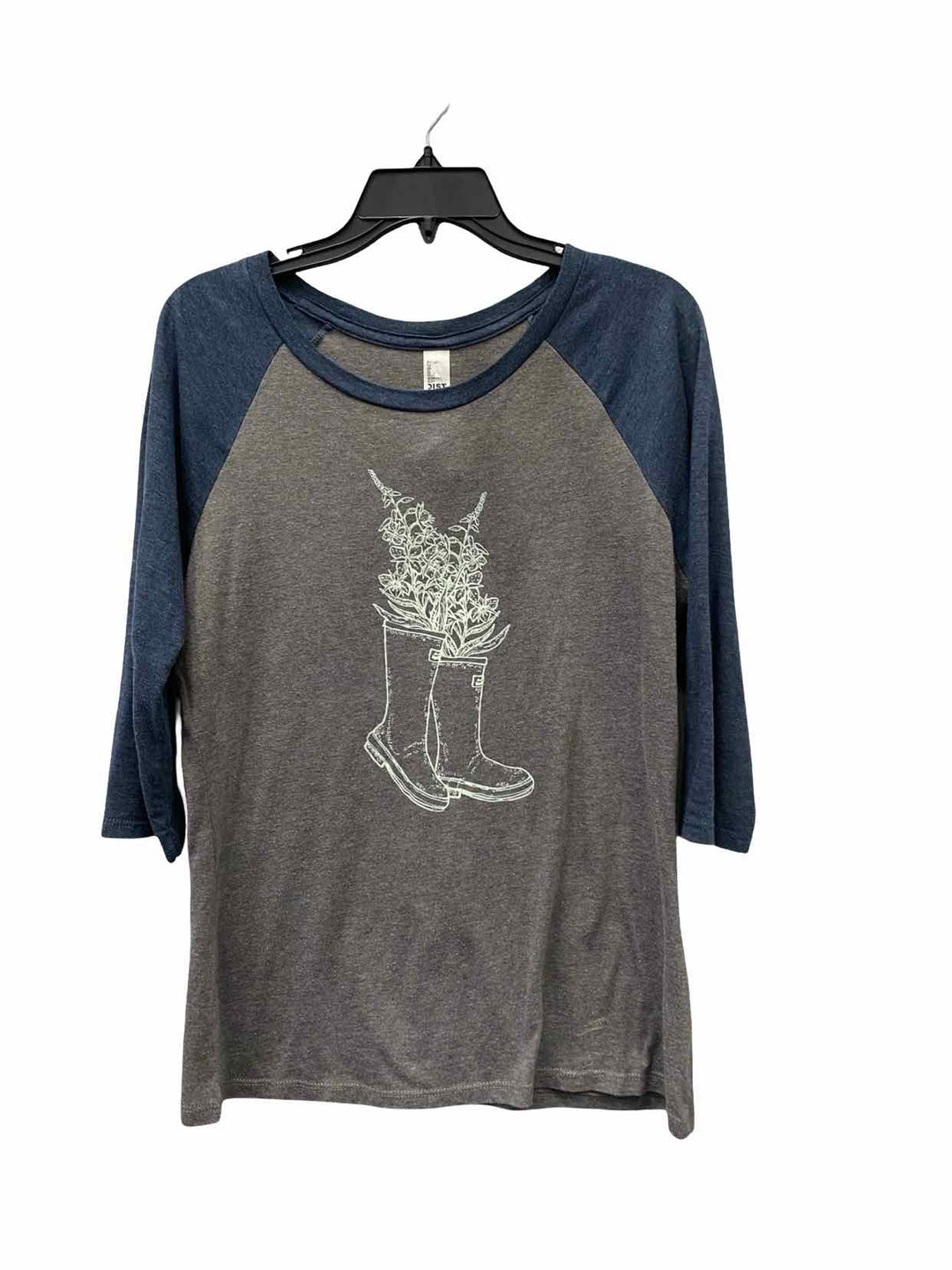District Size M Grey Blue Long Sleeve Shirts