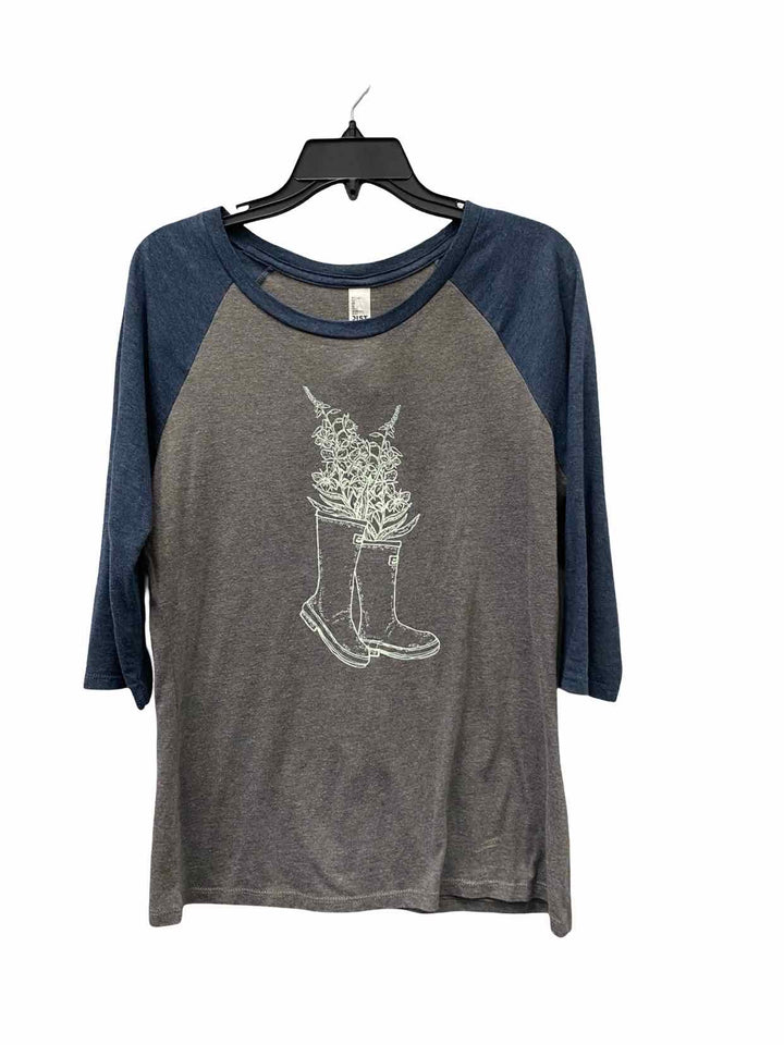 District Size M Grey Blue Long Sleeve Shirts