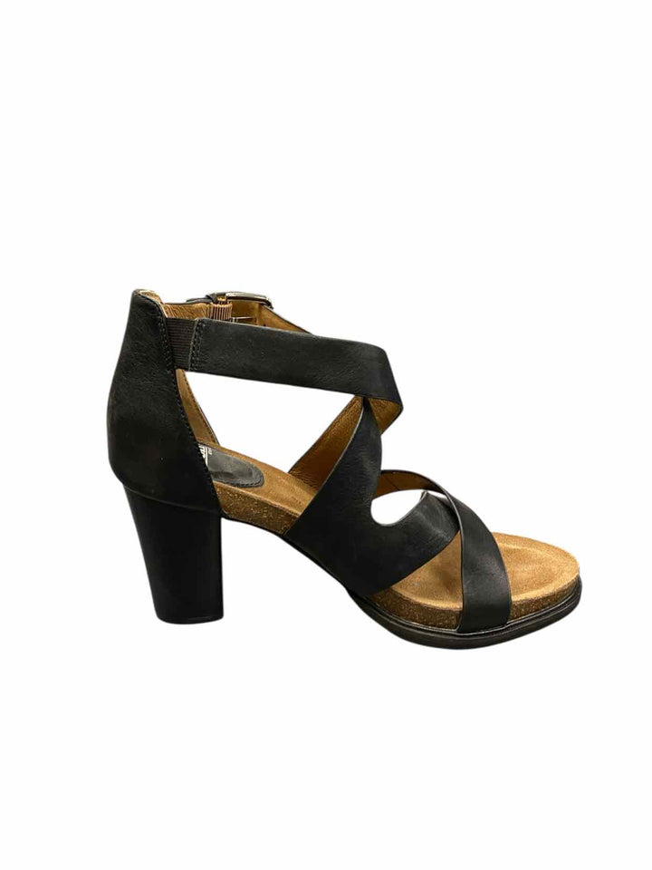 Sofft Shoe Size 10 Black Leather Heels
