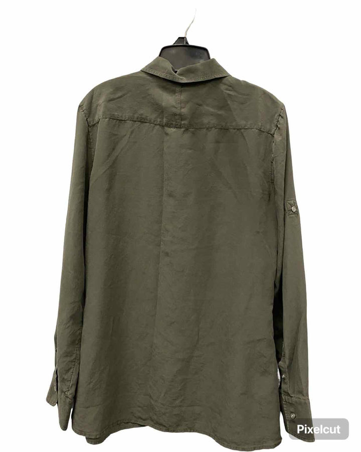 Express Size M Green Long Sleeve Shirts