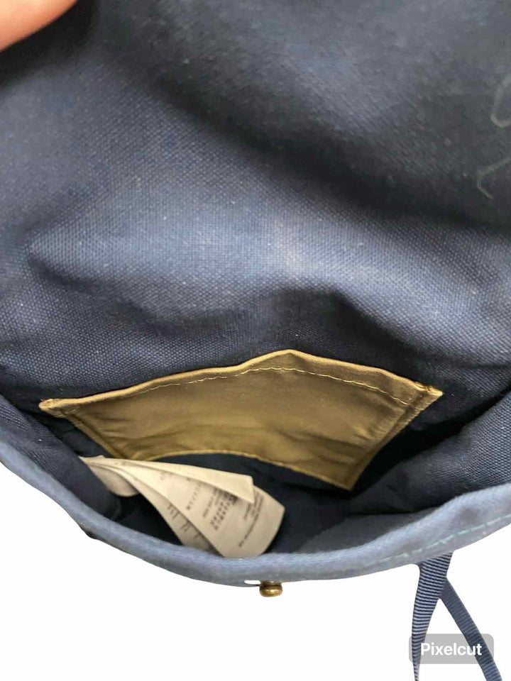 Fjall Raven Navy Bag