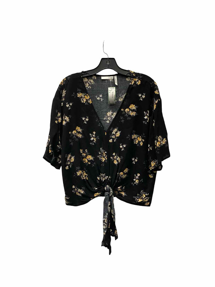 Luq Size S Black Yellow Floral Short Sleeve Shirts