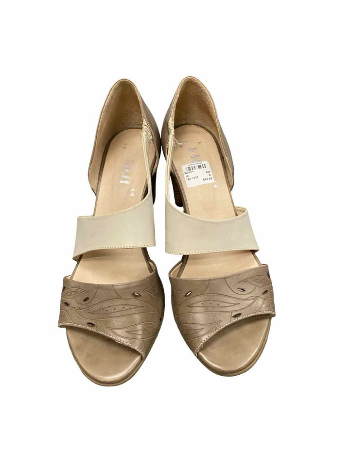 Fidji Shoe Size 40 Tan Sandals