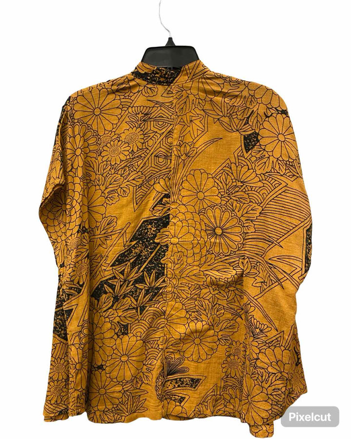Yasuko Kuriska Size XL Orange Black Print Short Sleeve Shirts