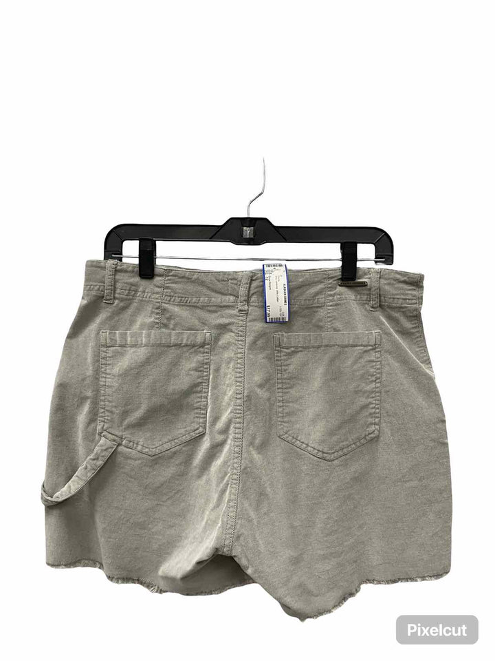 Carve Designs Size 12 Gray corduroy 98% Cotton Shorts