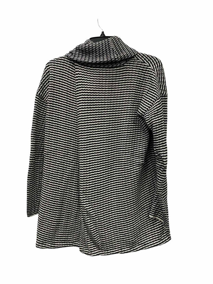 Cabi Size S Black White Knit Sweater