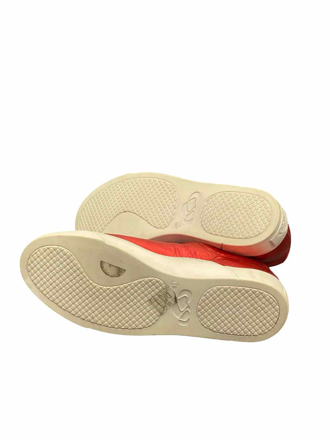 CLOUD Shoe Size 38 Red Leather Elana Sneakers