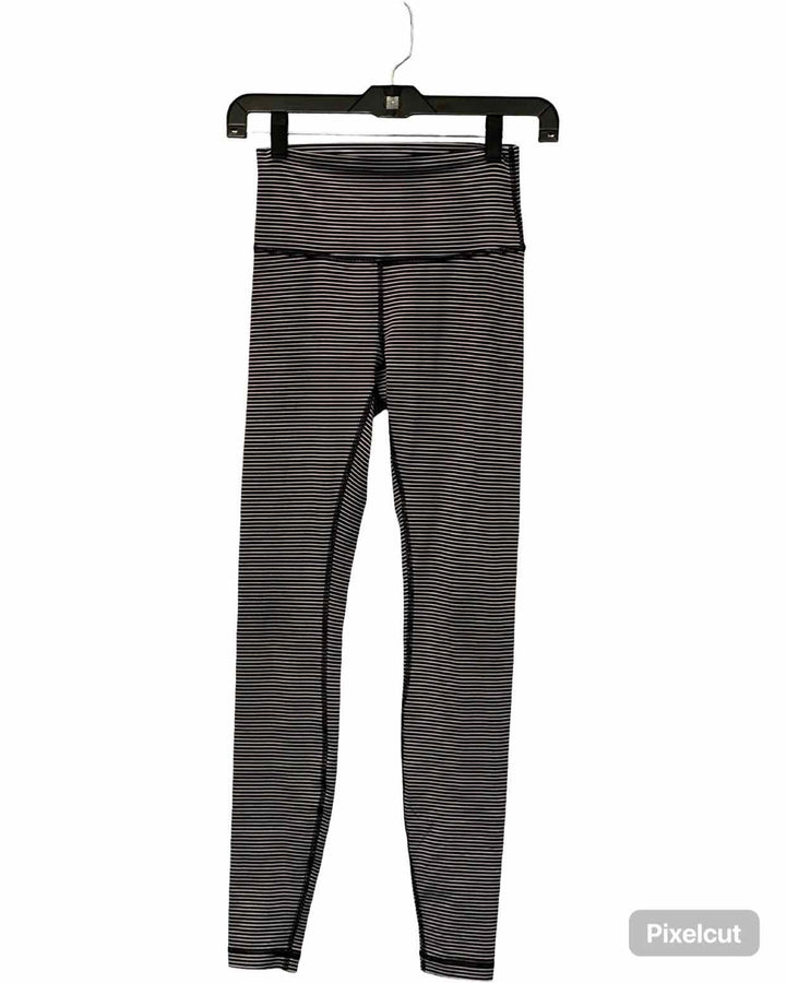 Lululemon Size 4 Black White Striped Athletic Pants