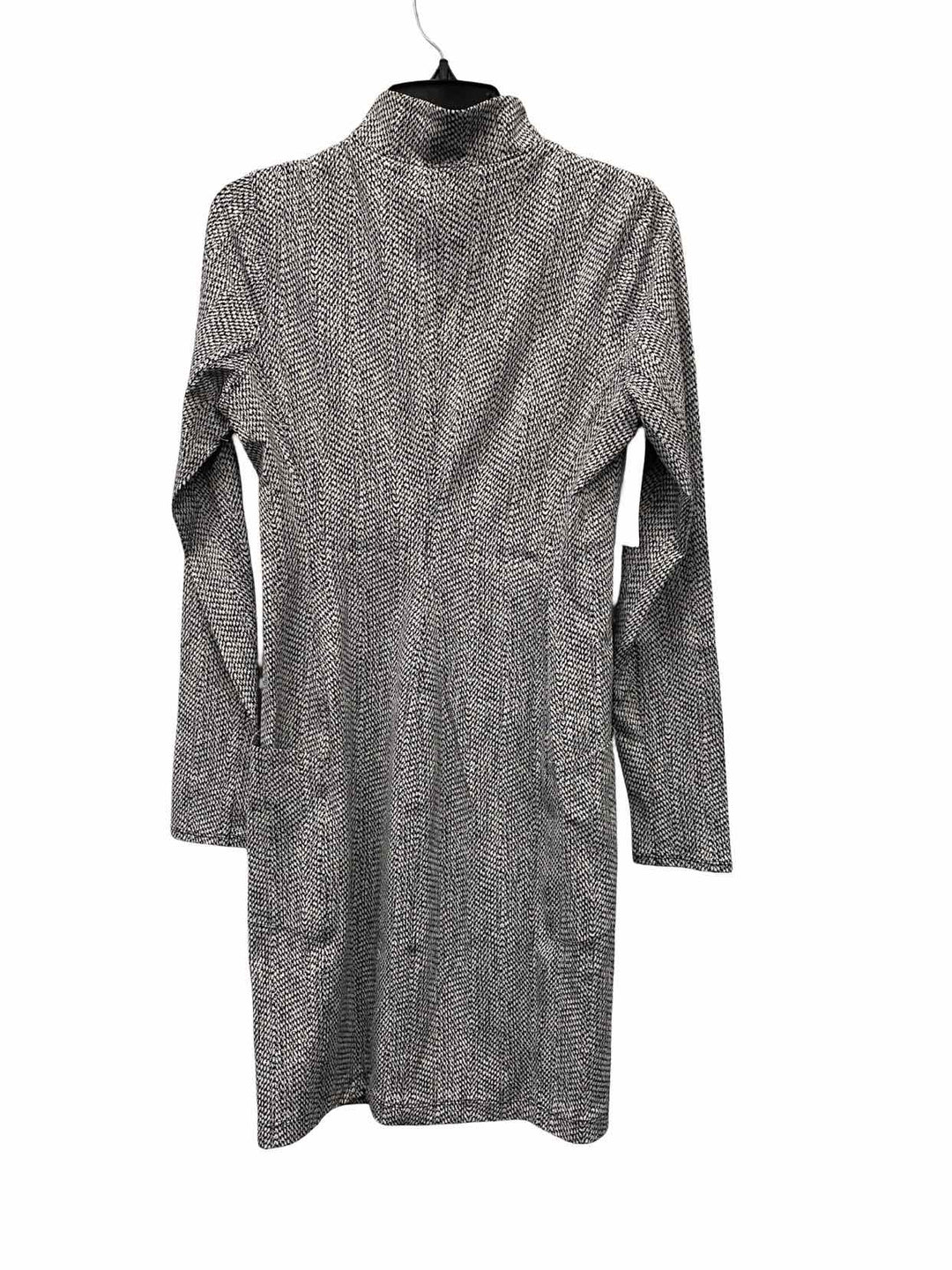 Athleta Size M White Black Dress