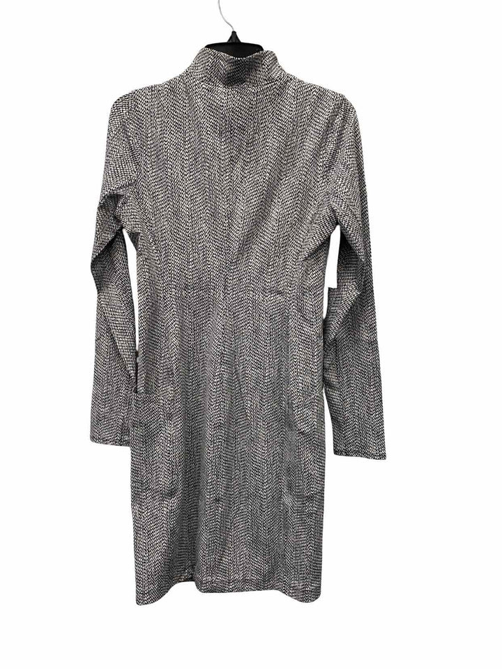 Athleta Size M White Black Dress