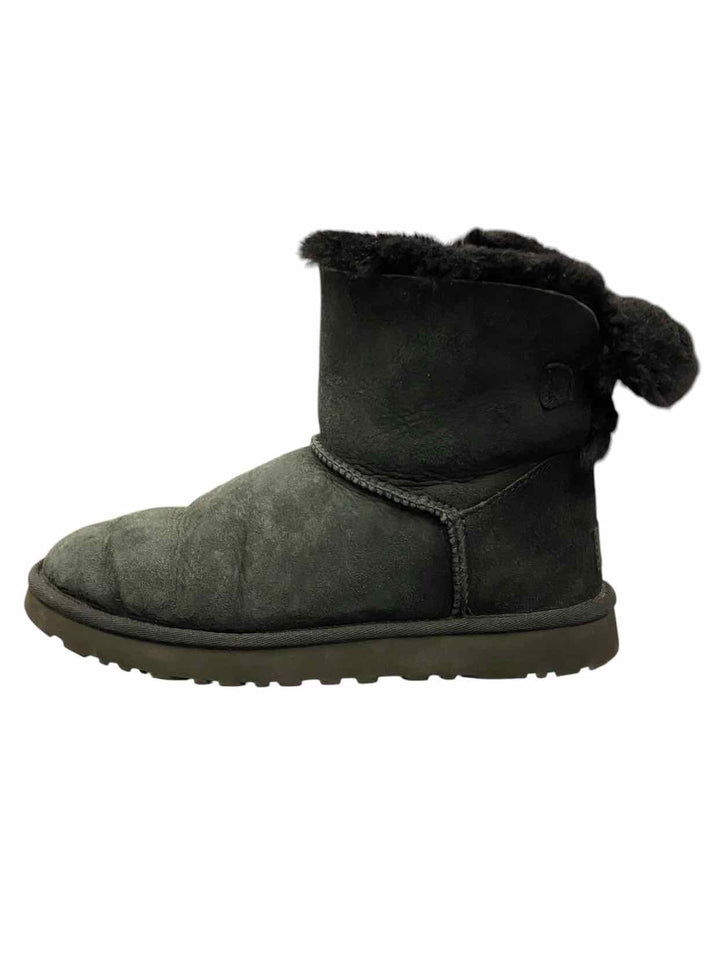 UGG Shoe Size 7 Black Mini Bailey Bow II Boots(Ankle)