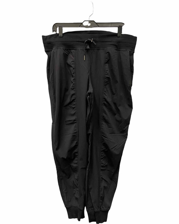 Lululemon Size 14 Black Athletic Pants