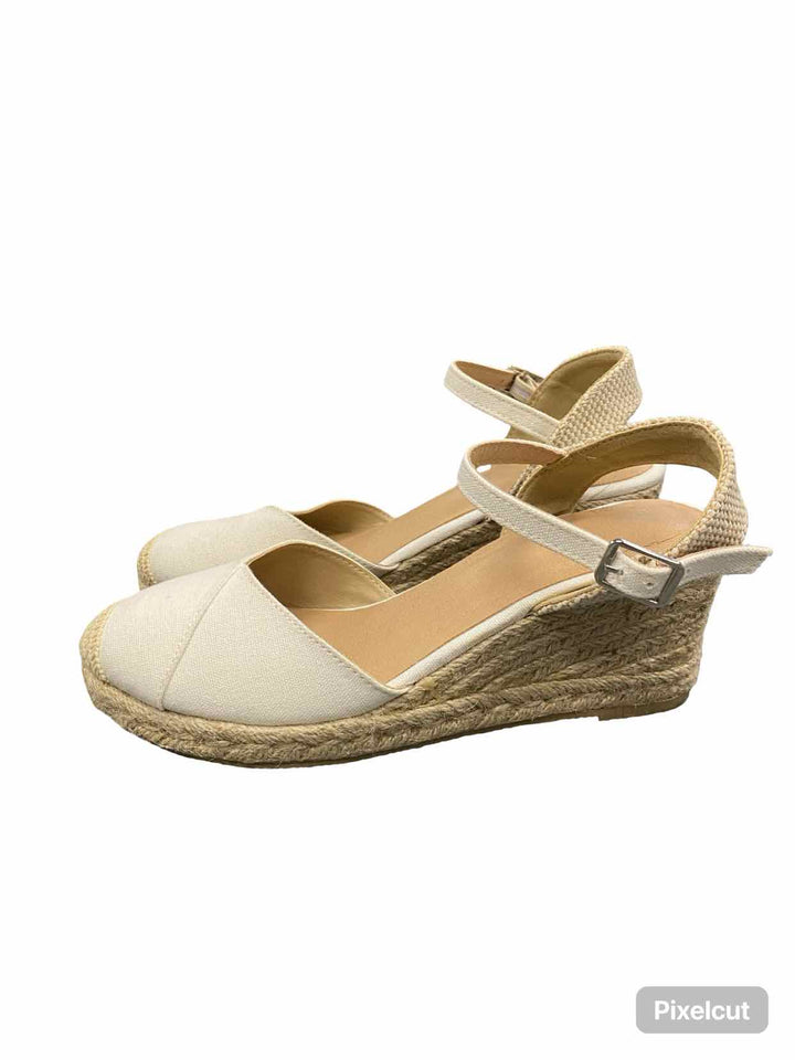 Unknown Shoe Size 7 White Wedge Heels