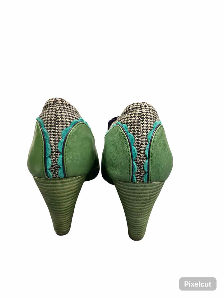 Poetic Licence Shoe Size 9 Green Leather Heels