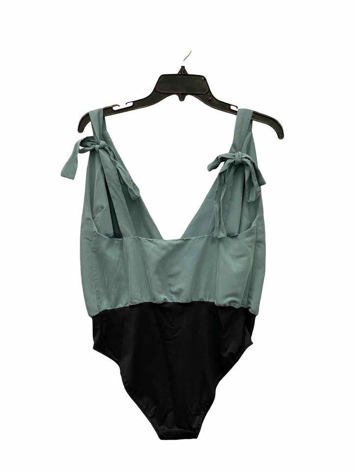 Undress Code Size L Green Blue Tank Top