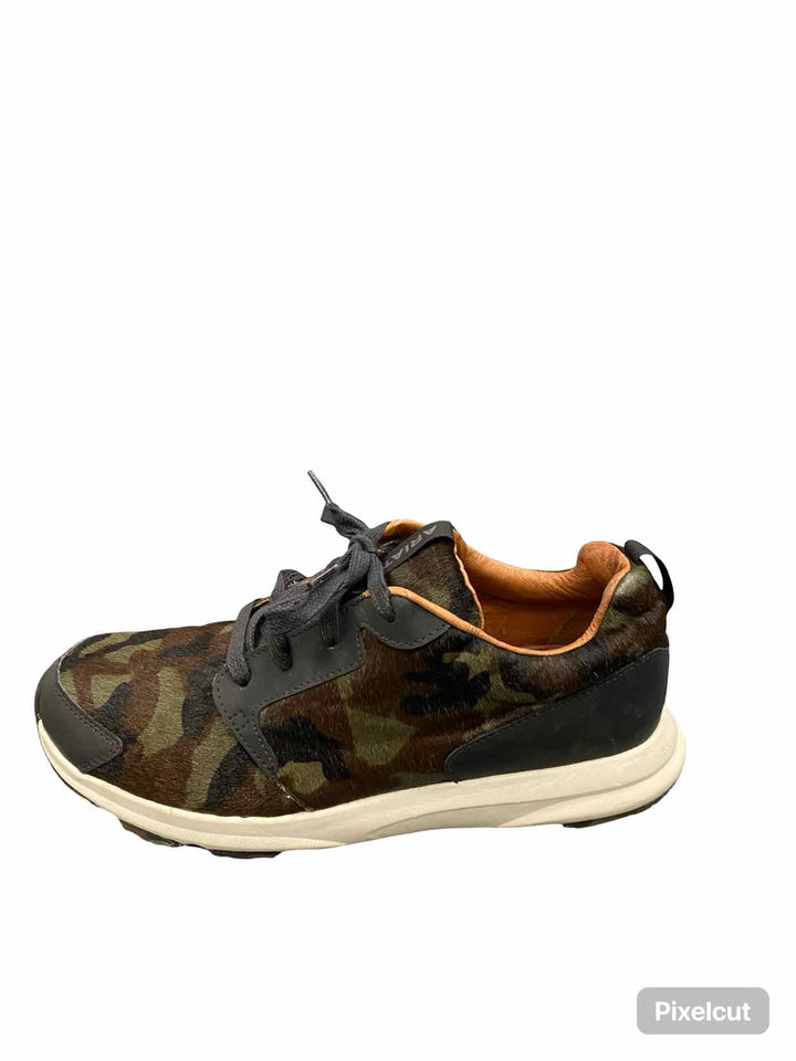 Ariat Shoe Size 8.5 Green Calf Hair Leather Fuse Sneakers