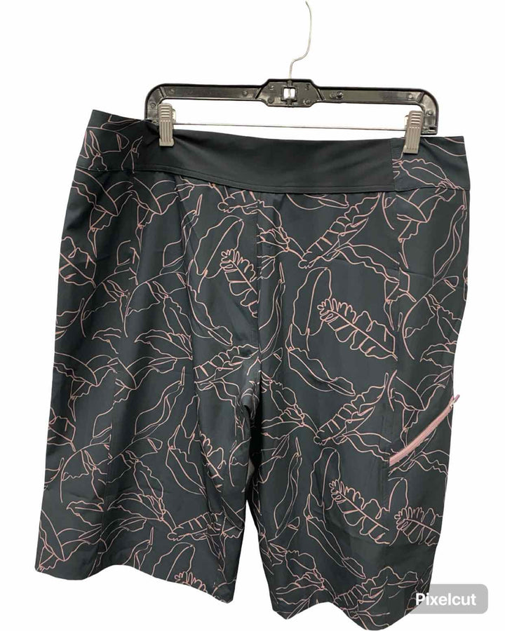 Wild Rye Size 14 Black Purple Athletic Shorts