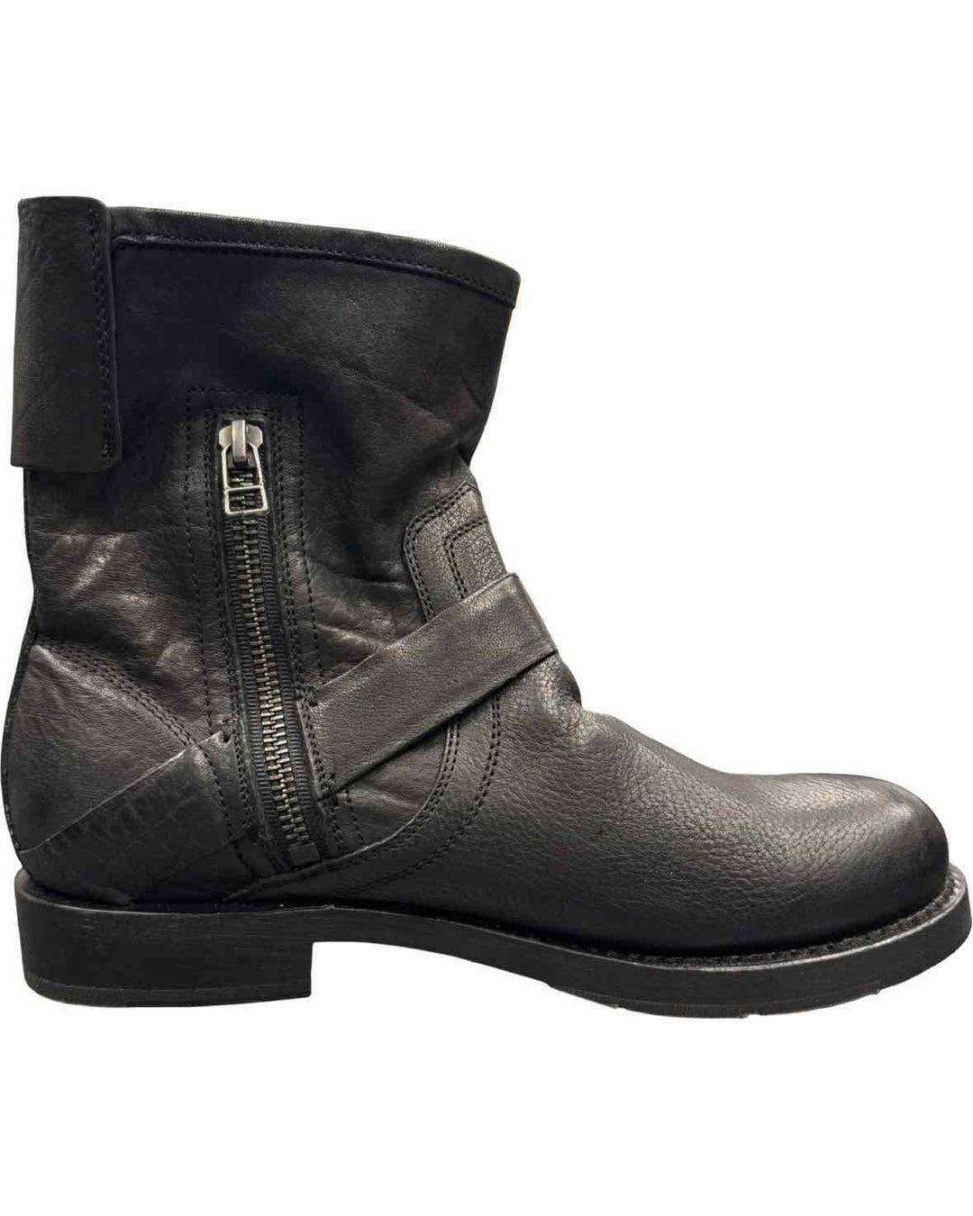 OluKai Shoe Size 7 Black Leather Nahuku Boots(Ankle)
