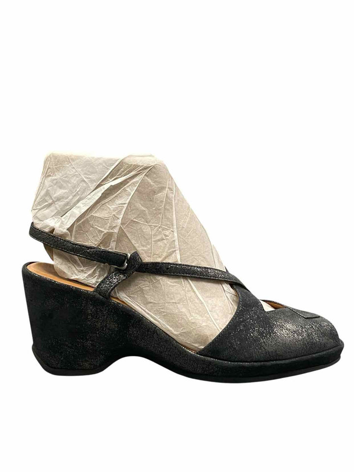 L'Amour Des Pieds Shoe Size 8.5 Gray Shimmer Leather Heeled Sandals
