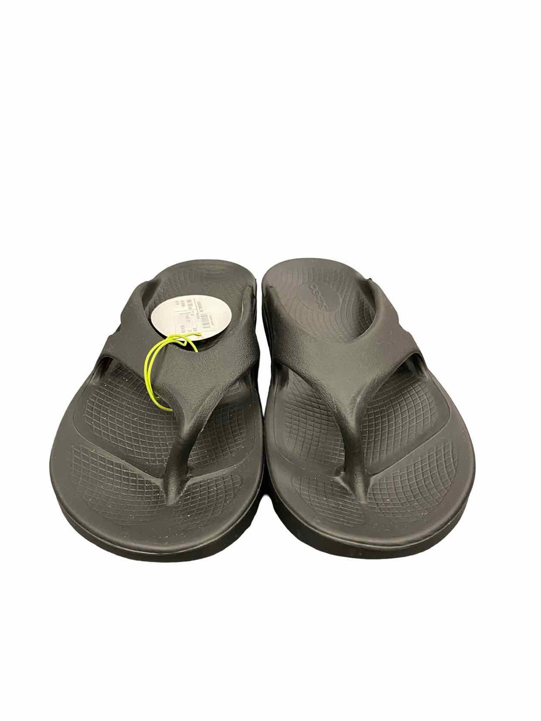 Oofos Shoe Size 39 Black OOriginal Recovery Flip flop NWT Sandals