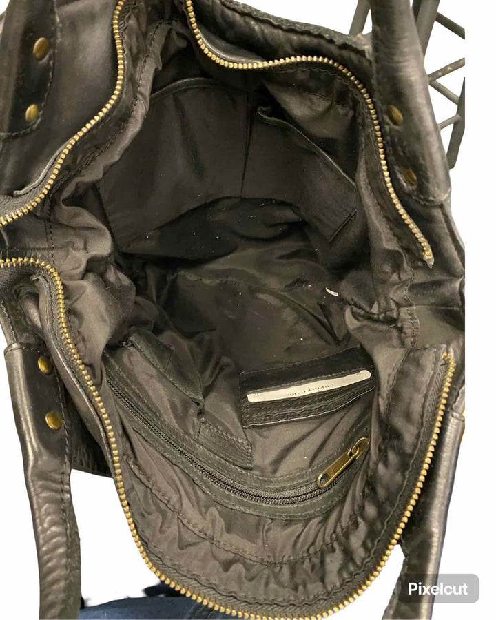 Milo Black W/Crossbody Strap Purse