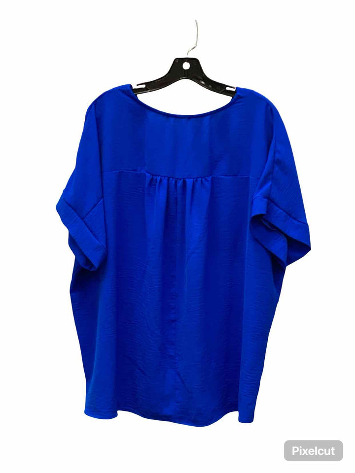 First Love Size L/XL Blue Short Sleeve Shirts