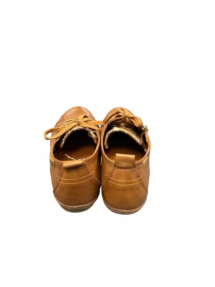 Pikolinos Shoe Size 40 Tan Leather Sneakers