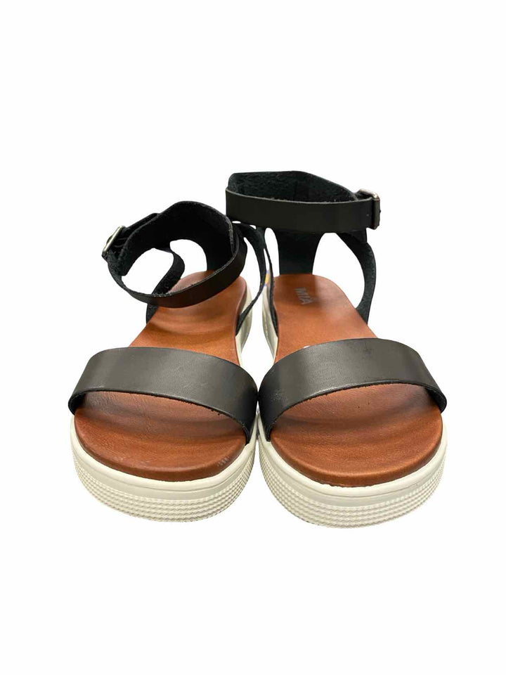 Mia Shoe Size 10 Black Ellen Platform Sandals