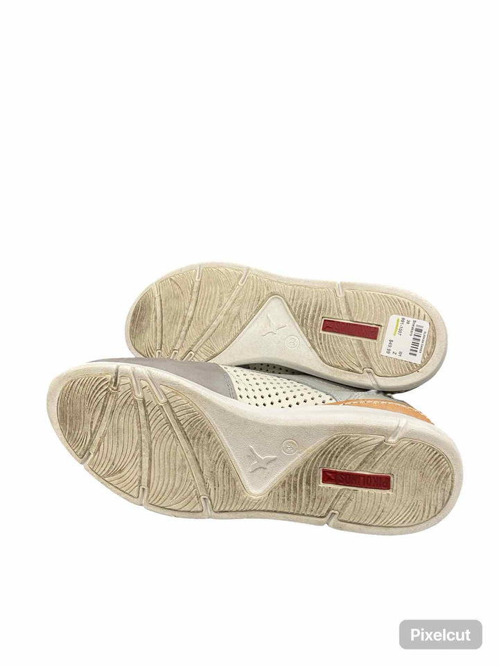 Pikolinos Shoe Size 39 Grey Perforated Leather Sneakers