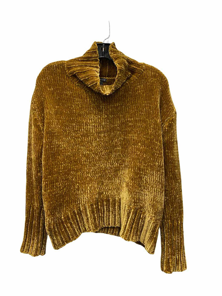 Chelsea & Theodore Size S Gold Sweater