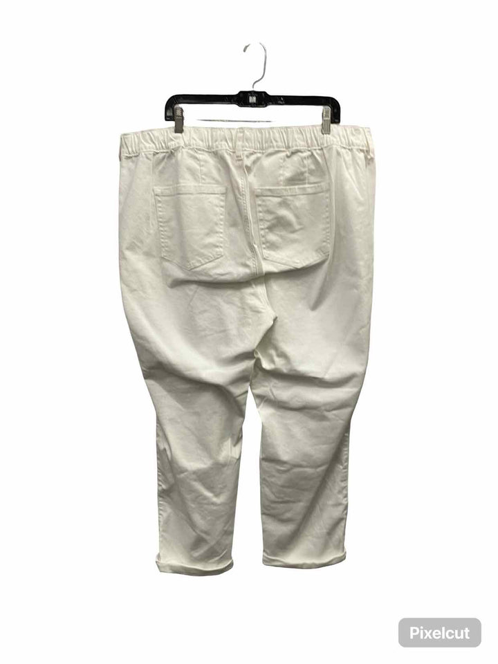 Torrid Size 3X White Jeans