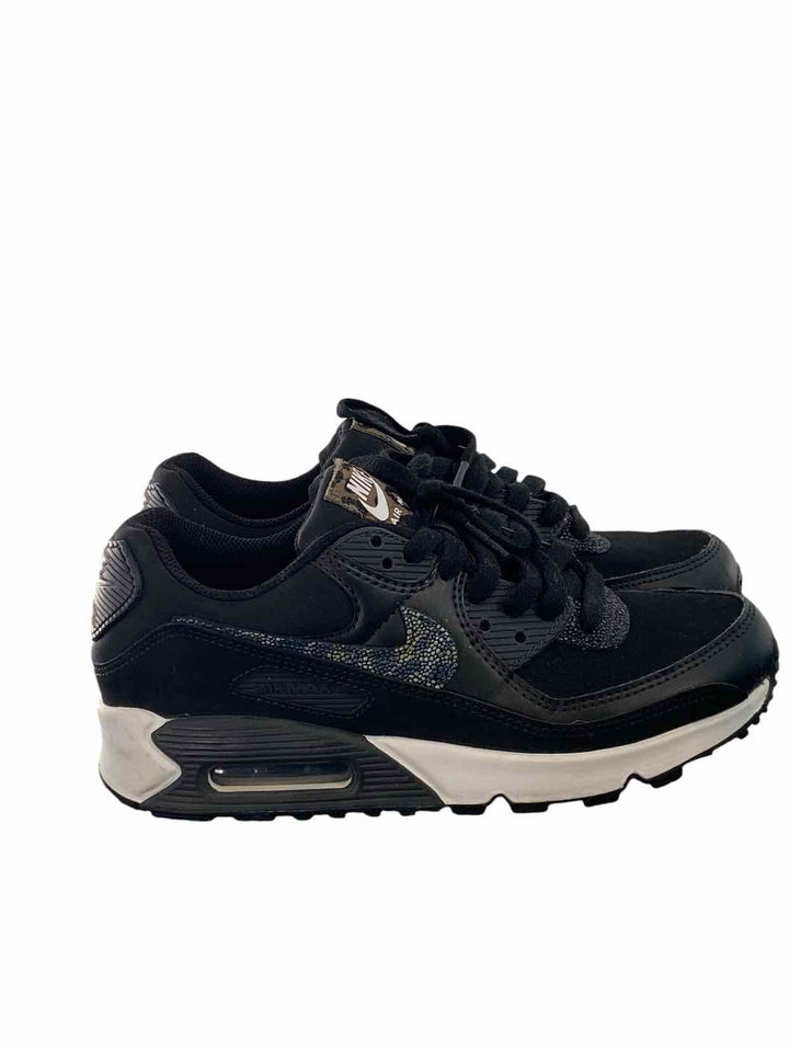 Nike Shoe Size 6.5 Black Air MAx 90 SE' Sneakers