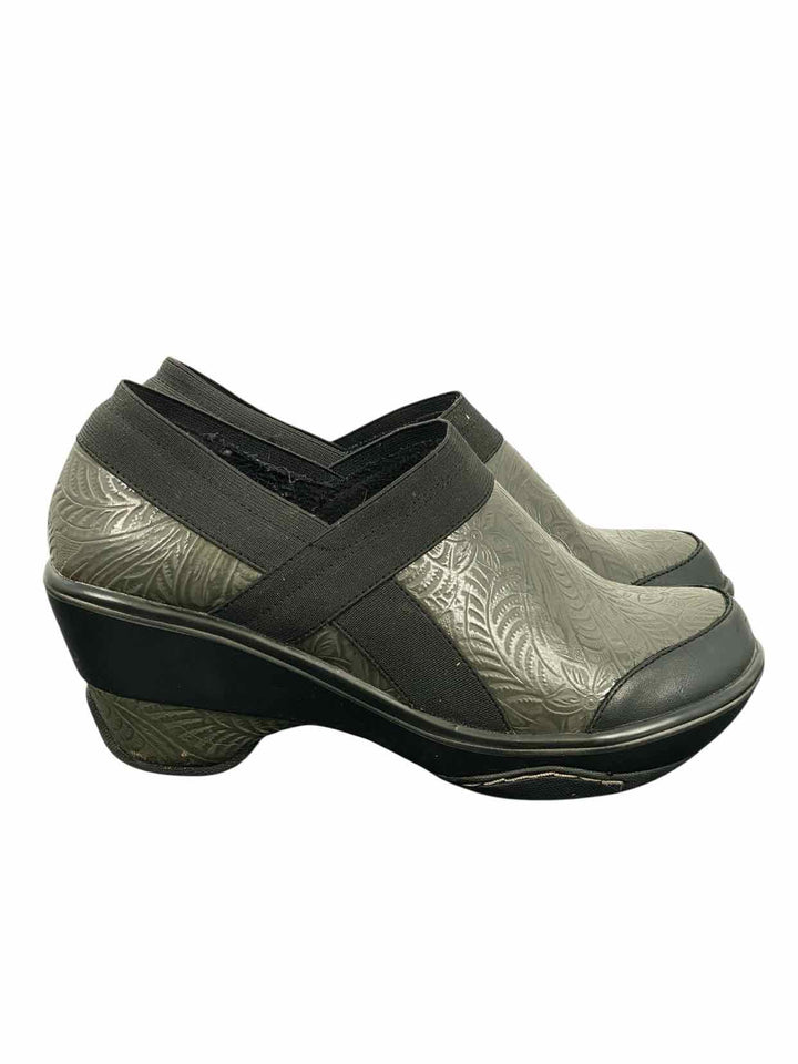 Jambu Shoe Size 7.5 Gray Loafers