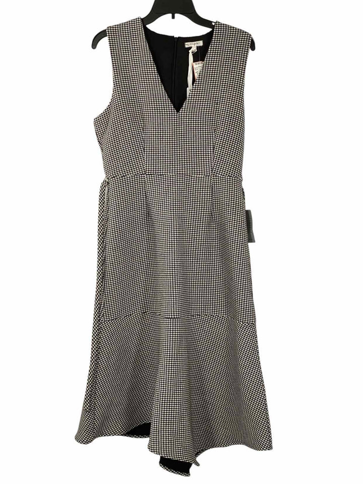 Maisie Size M Black White Dress