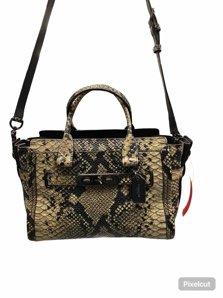 COACH Green Swagger 27 Carryall Purse